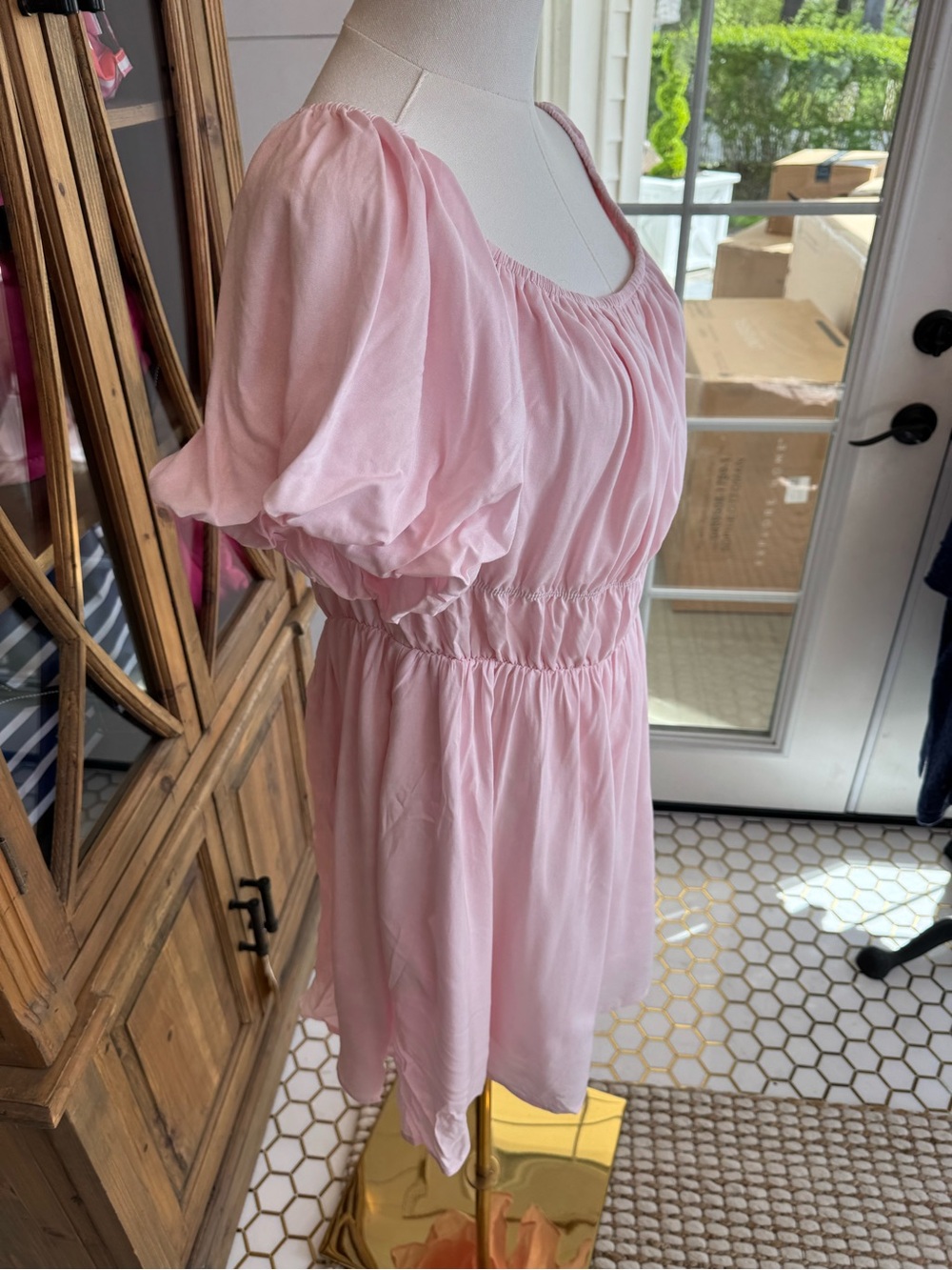 Soft Pink Puff-Sleeve Mini Dress